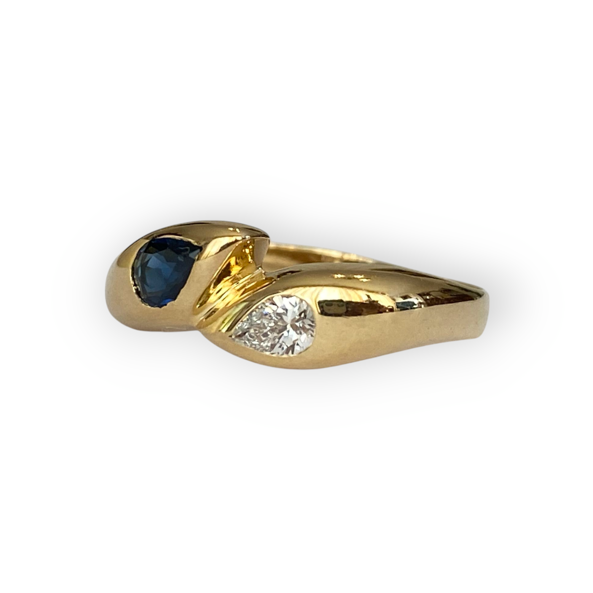 18K Yellow Gold Toi et Moi Ring with Sapphire & Diamond