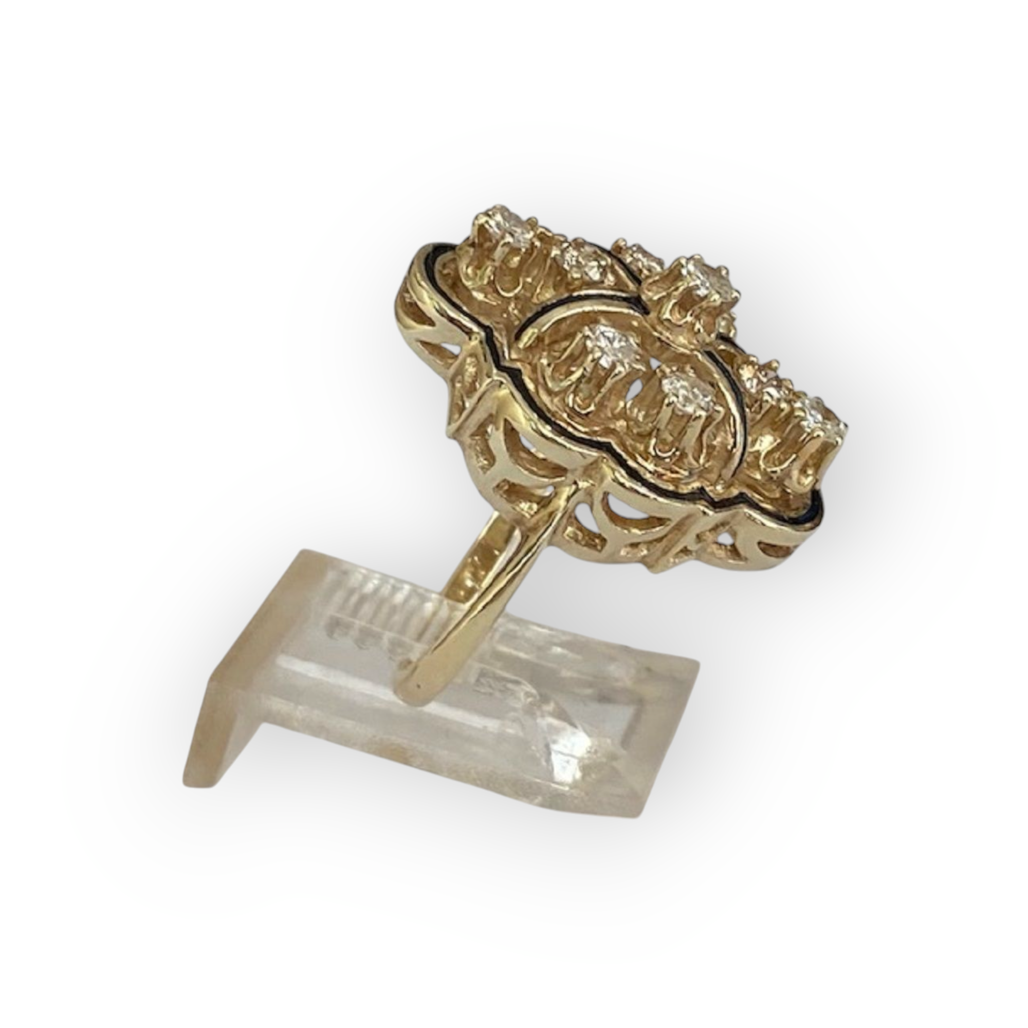 Vintage 14 kt. Yellow gold/enamel  Cocktail Ring with Diamonds