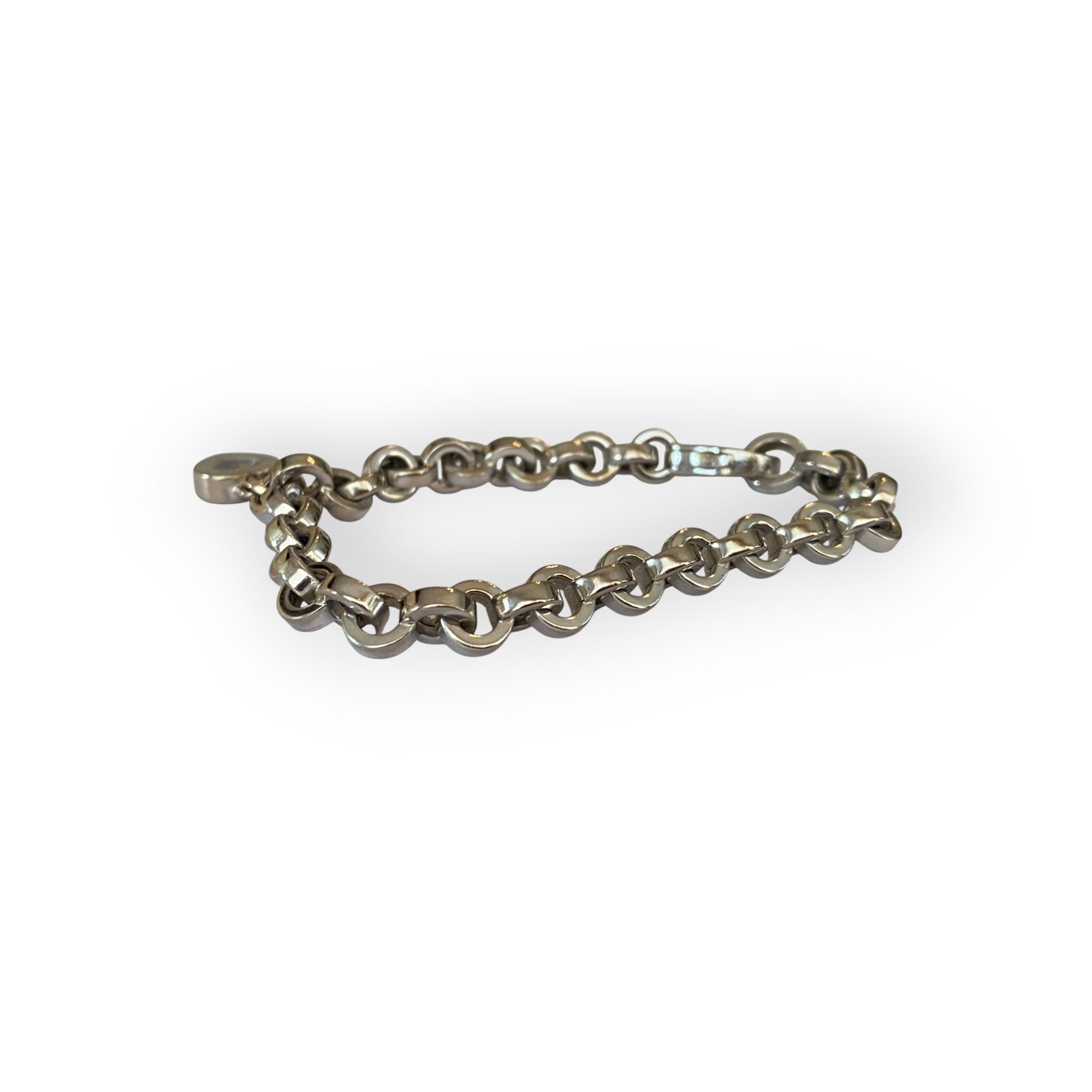 Chopard 18 Karat White Gold Floating Diamond Heart Link Bracelet