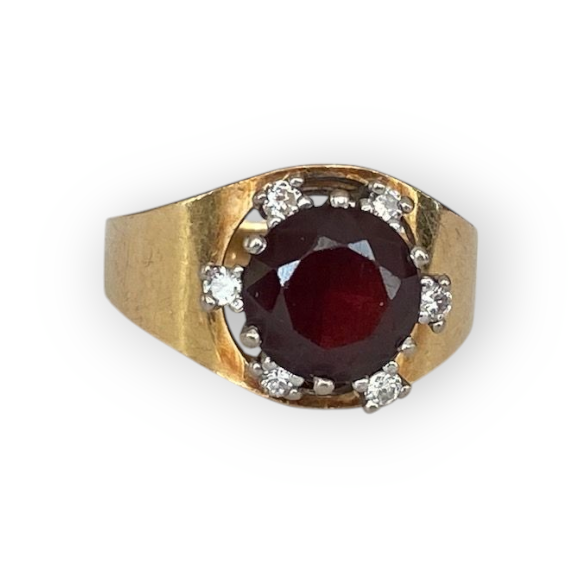 18K Yellow Gold Vintage Ring with 3.00 ct Garnet & Diamonds