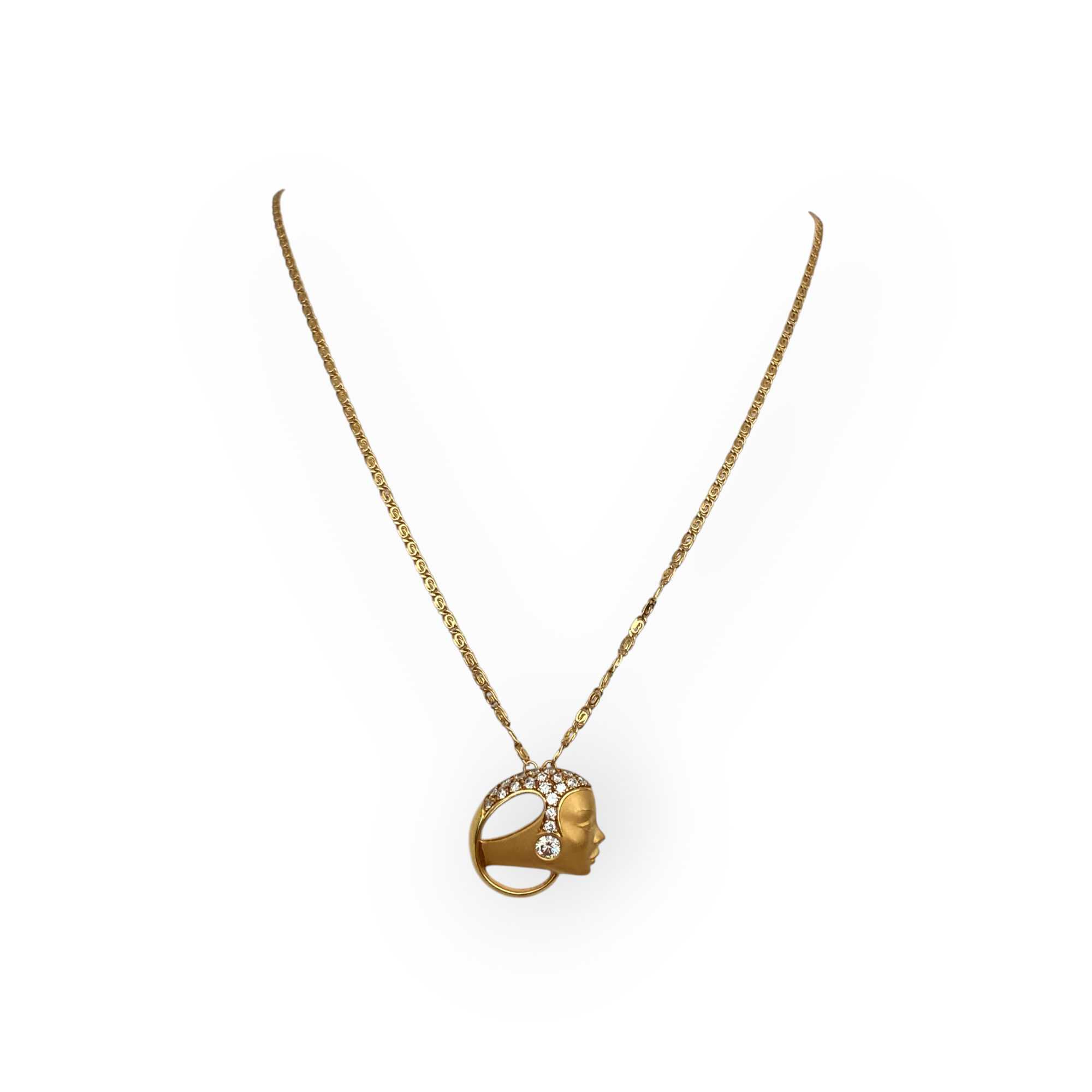 Carrera y Carrera Lady Head 18K Yellow Gold Diamond Pendant – A Masterpiece of Artistry and Elegance