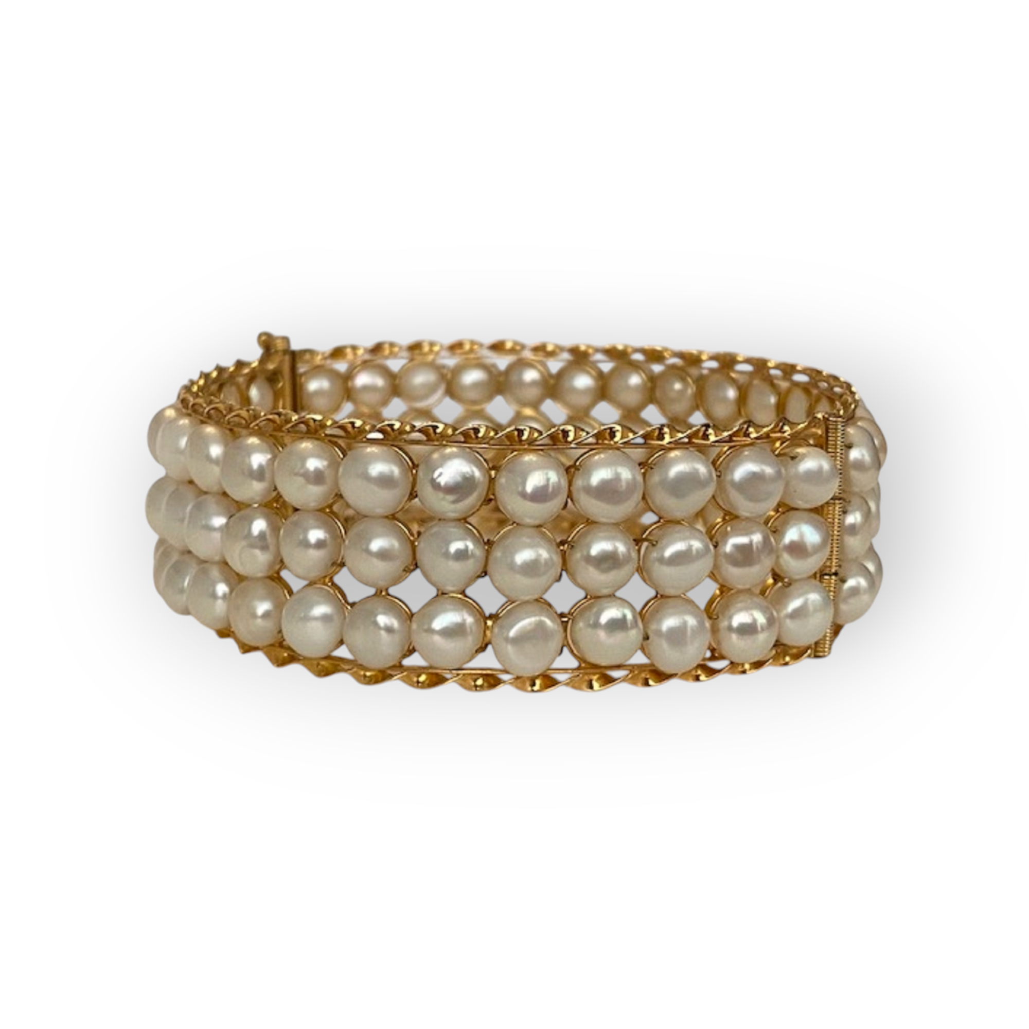 18K Vintage Yellow Gold 3-Row Cultured Pearl Bracelet – A Timeless Statement of Elegance