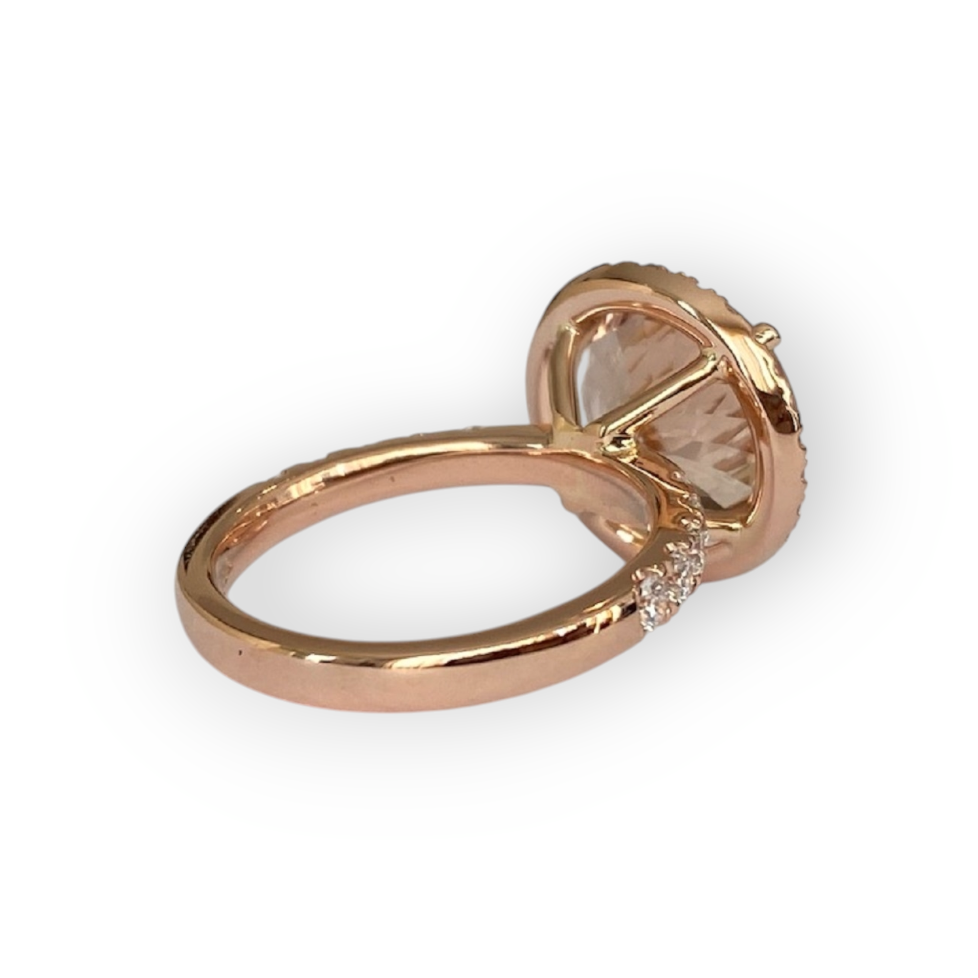 Certified 18 Kt. Pink Gold Ring with 5.10 Ct Morganite and Diamonds