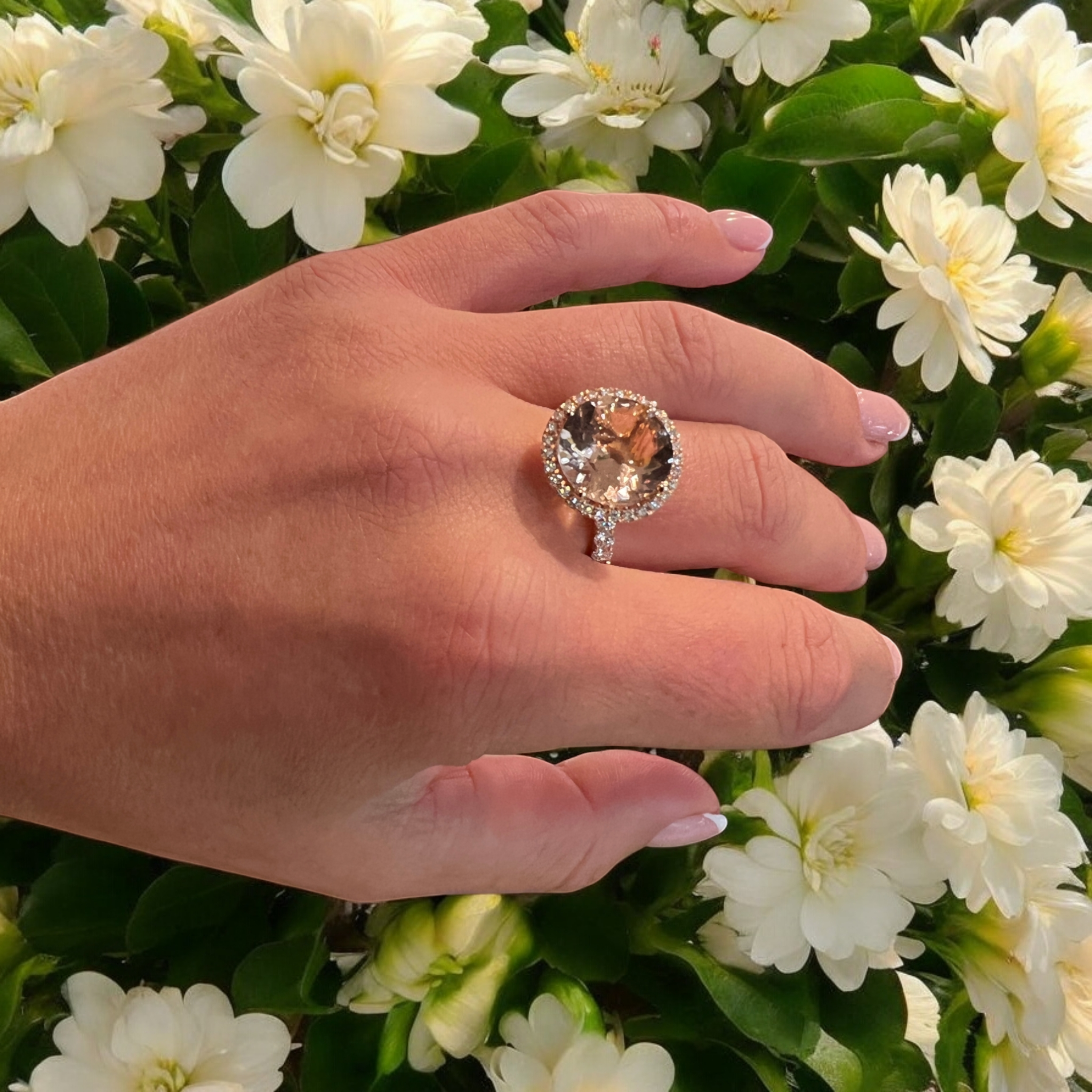 Certified 18 Kt. Pink Gold Ring with 5.10 Ct Morganite and Diamonds