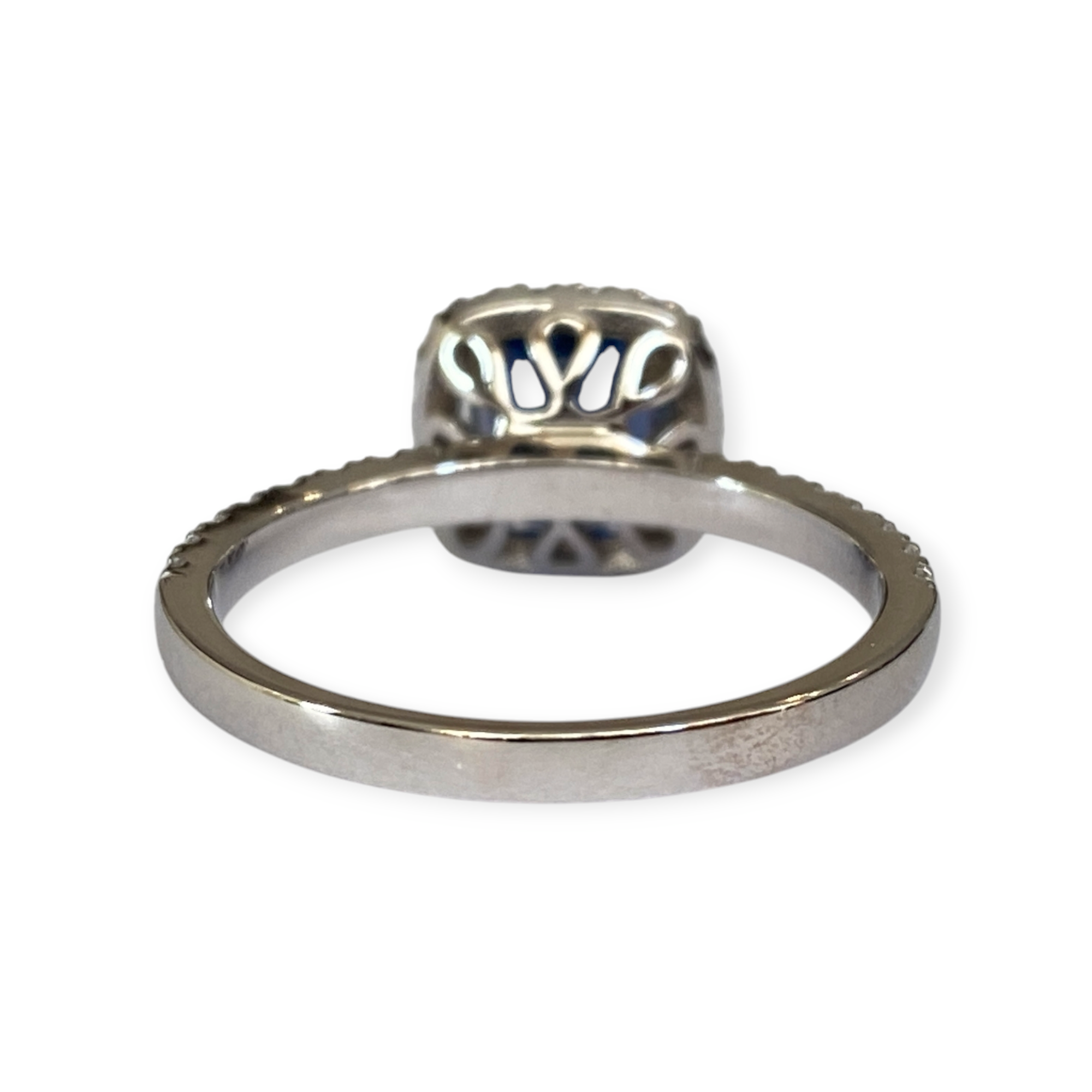 Certified 1.54 ct Natural color change Spinel and Diamonds 18 kt gold ring