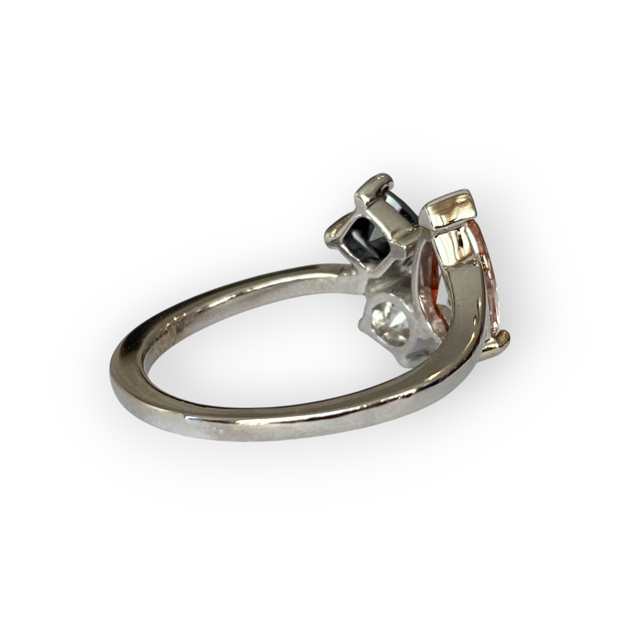 18K White Gold Exclusive Engagement Ring – 