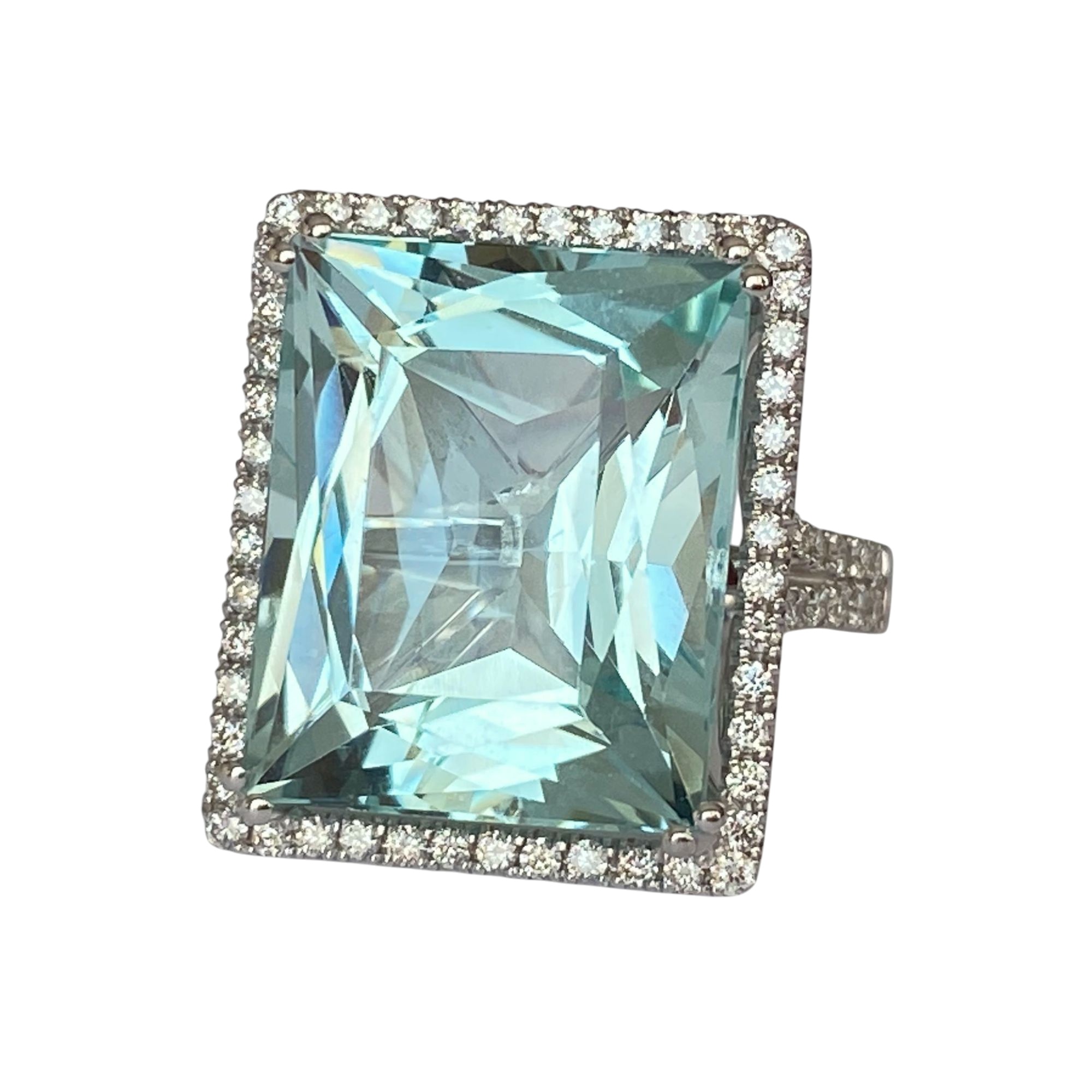 Certified 18K White hand made Gold Ring with 18.00 Ct Aquamarine & Diamonds
