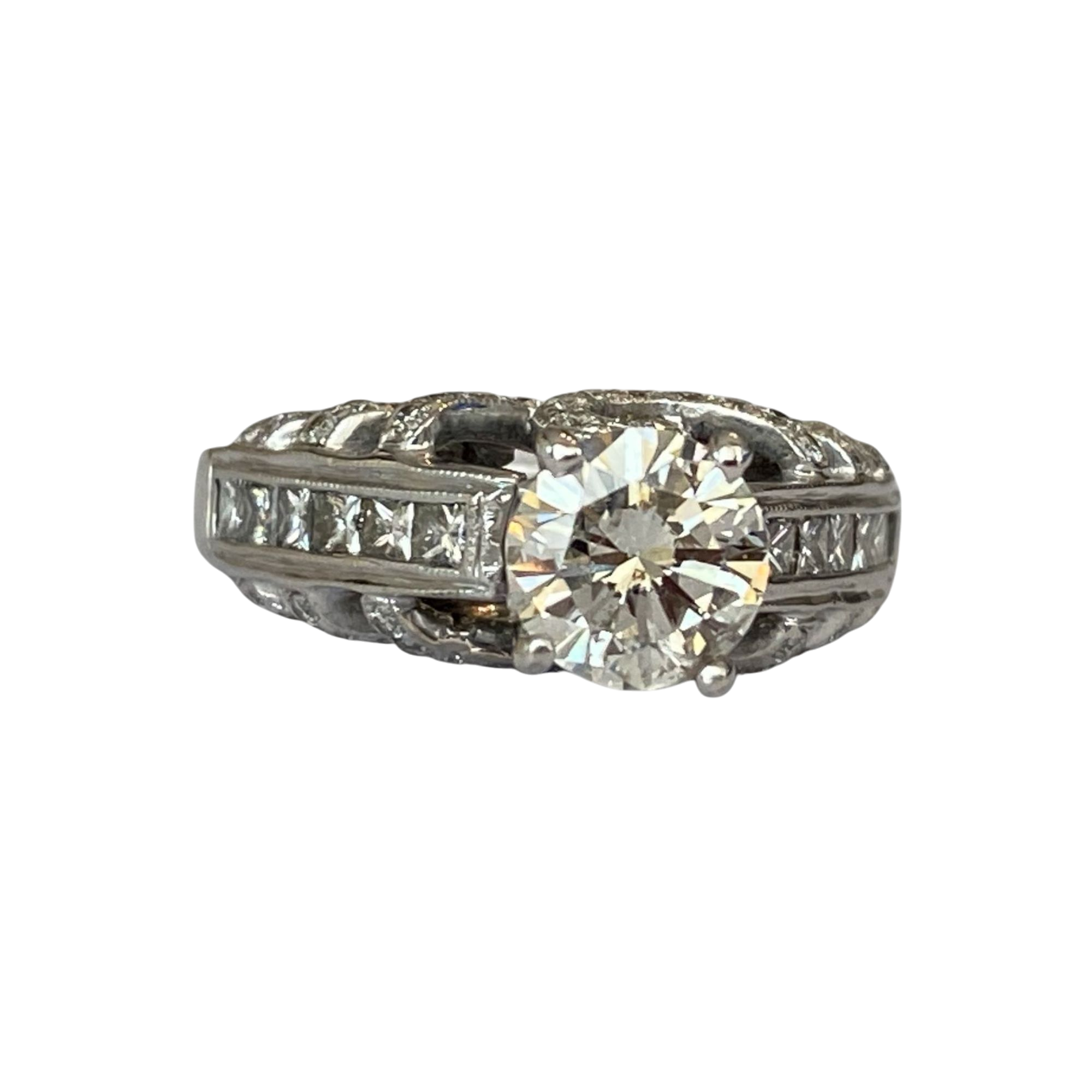 18K White Gold Vintage Solitaire Ring with 1.20 Ct Brilliant Cut Diamond & Additional Diamonds