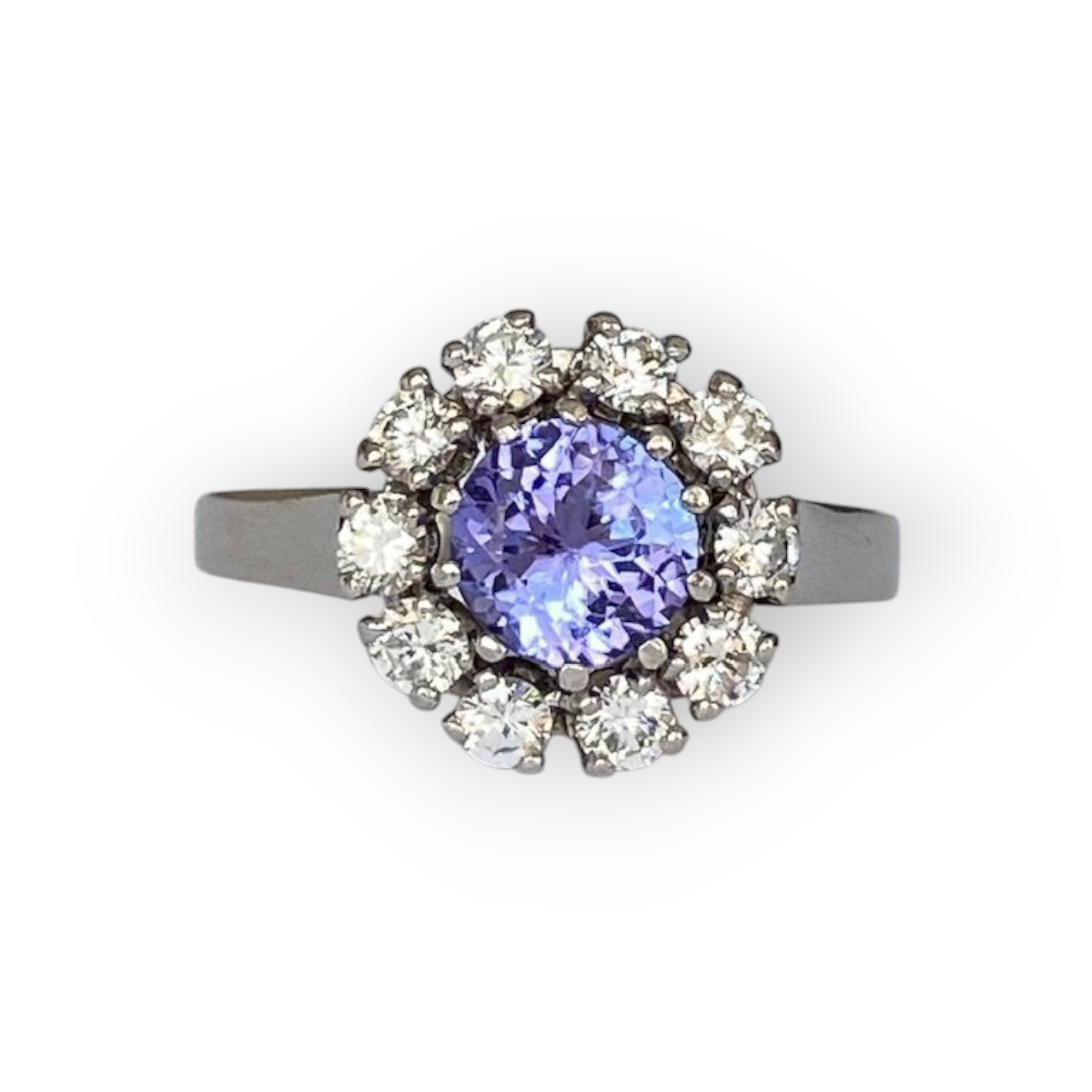 18K Vintage White Gold Rosette Diamond Ring with 0.90 Ct Tanzanite