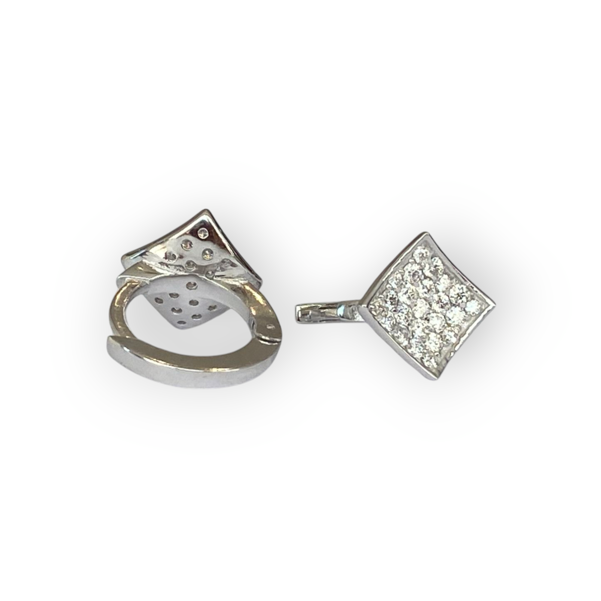 Elegant 18K Gold  Diamond Earrings