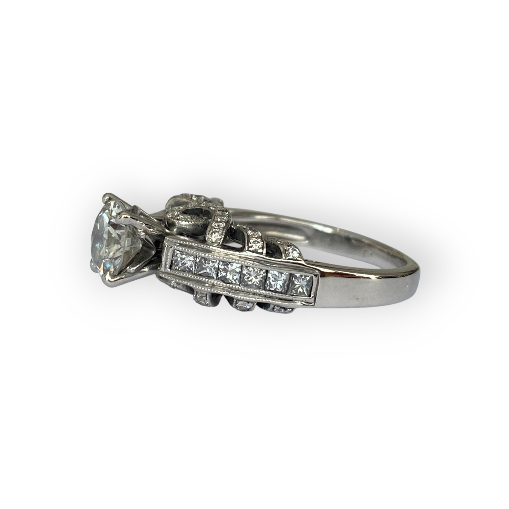 18K White Gold Vintage Solitaire Ring with 1.20 Ct Brilliant Cut Diamond & Additional Diamonds
