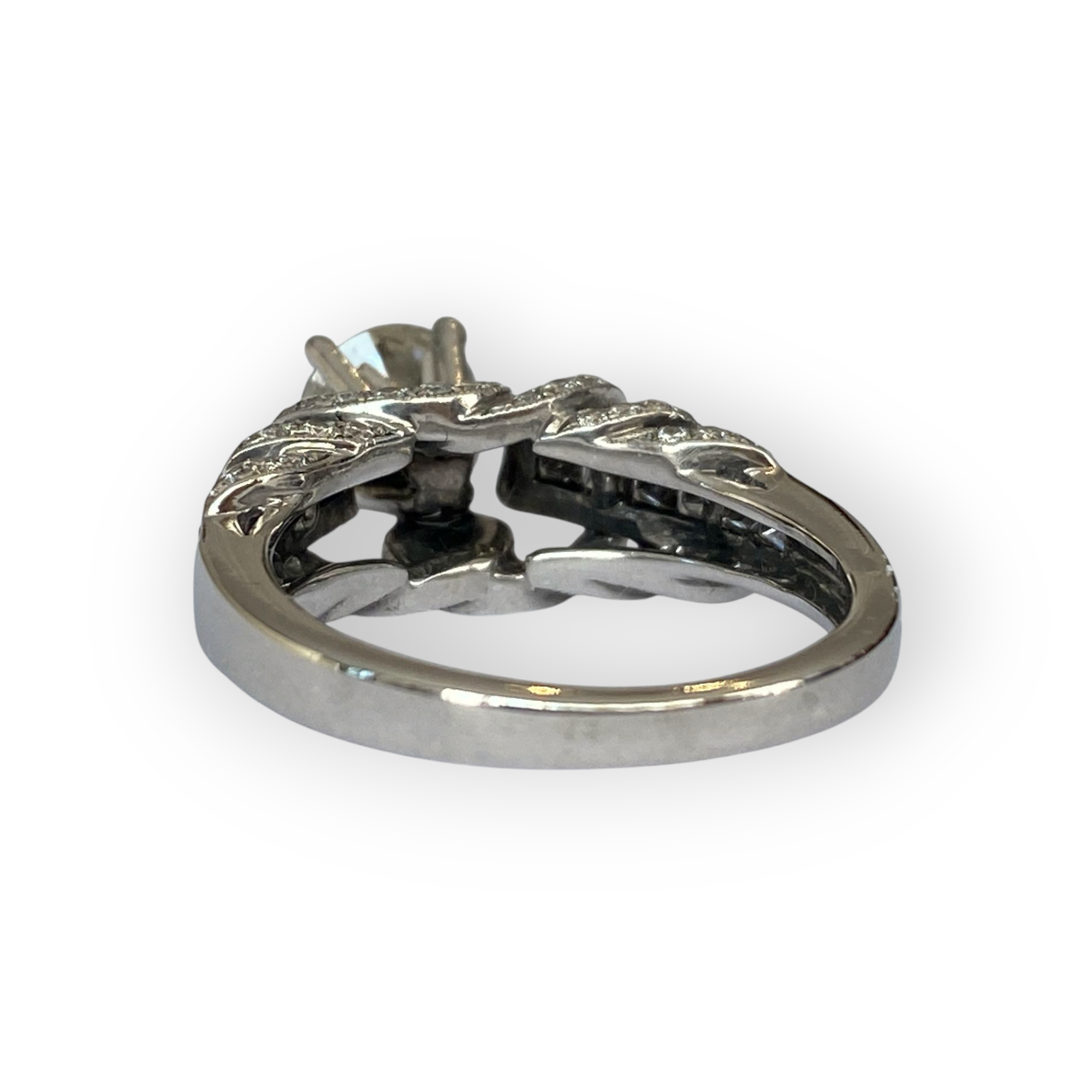 18K White Gold Vintage Solitaire Ring with 1.20 Ct Brilliant Cut Diamond & Additional Diamonds