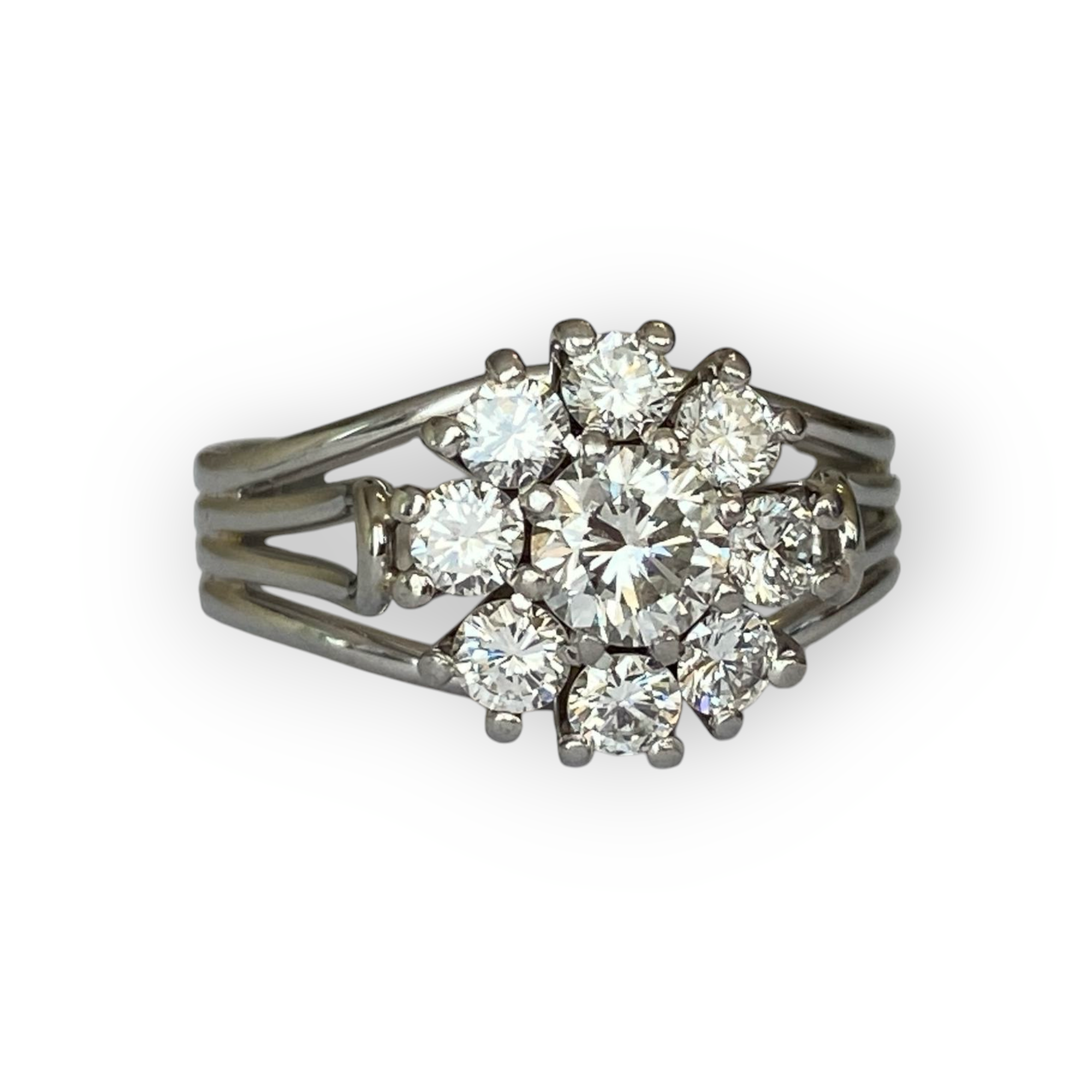 18K Vintage White Gold Rosette Cocktail Diamonds Ring