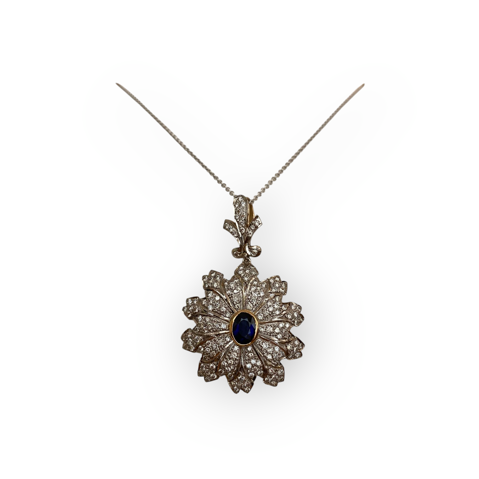 Vintage Gold Necklace with Pendant – 1.00 Ct Sapphire & Diamonds