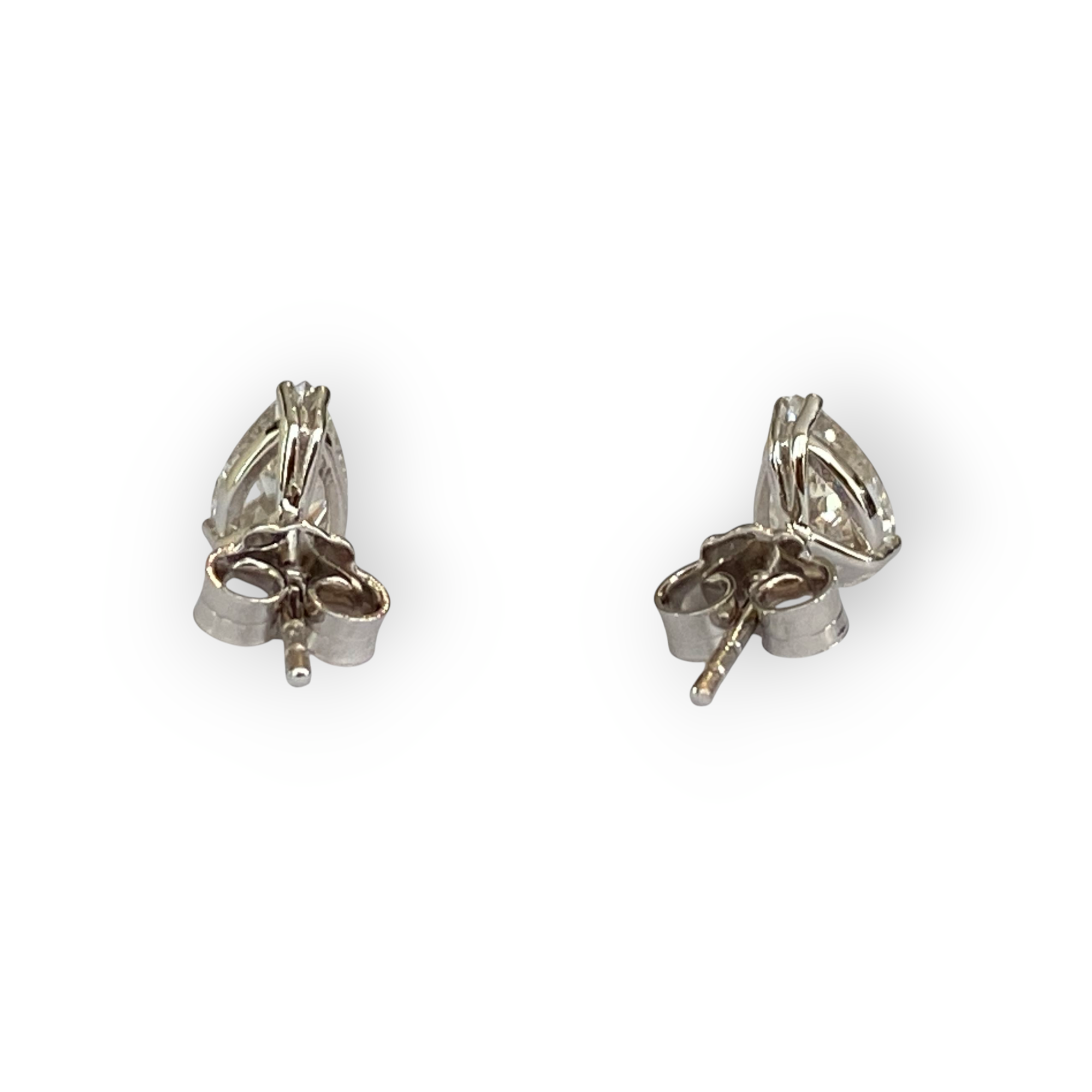 Lab-Grown Diamond Solitaire Stud Earrings 1.43 Ct in 18K Gold