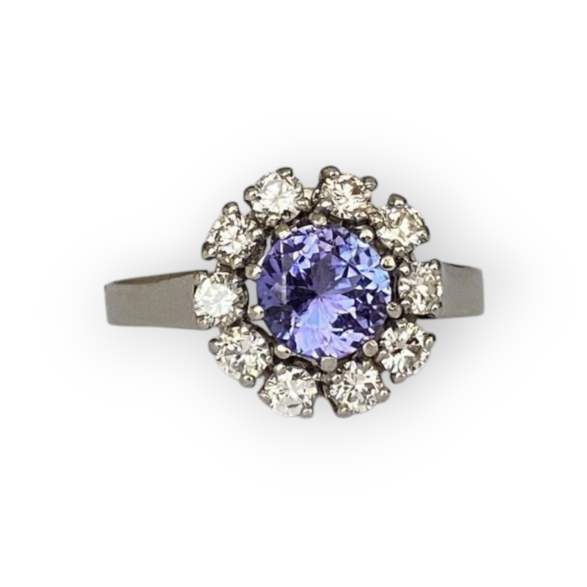 18K Vintage White Gold Rosette Diamond Ring with 0.90 Ct Tanzanite