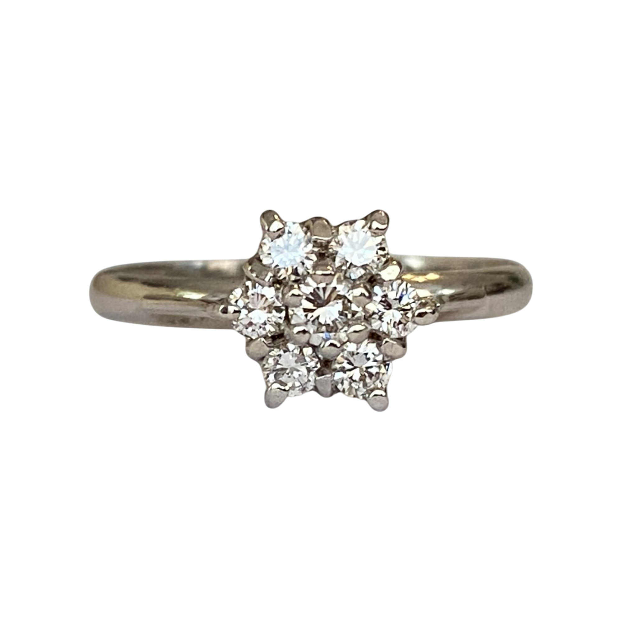 Vintage White Gold Rosette Ring Diamonds – A Timeless Treasure