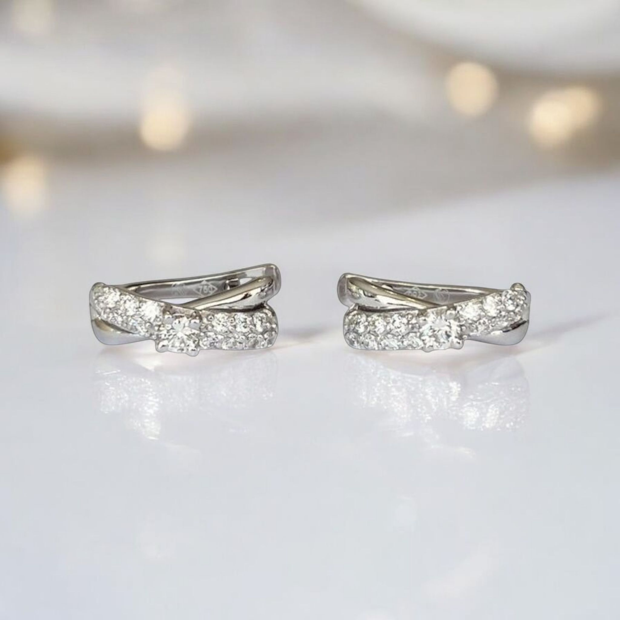 White Gold Hoop Earrings with 0.60 Ct Diamonds