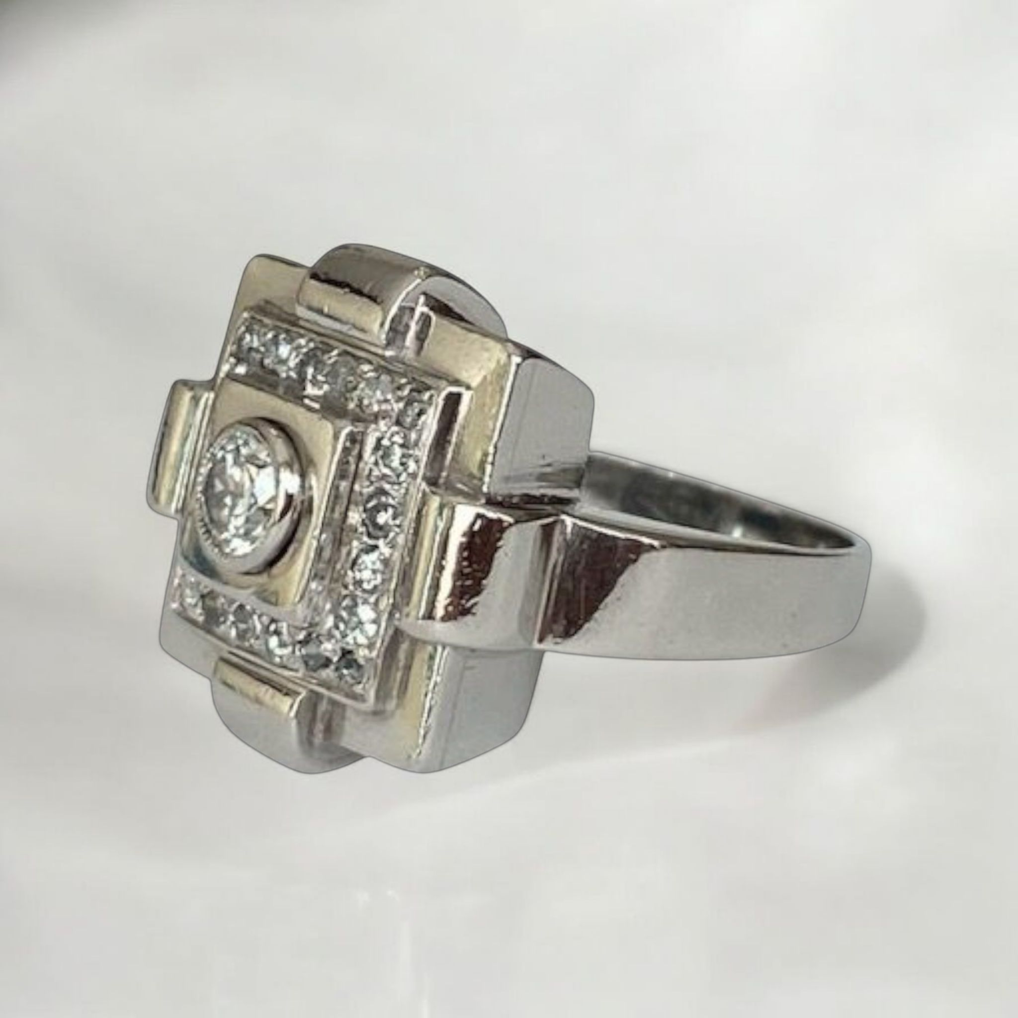 Platina Authentieke  Art Deco Ring with Approx. 0.40 Ct Diamonds