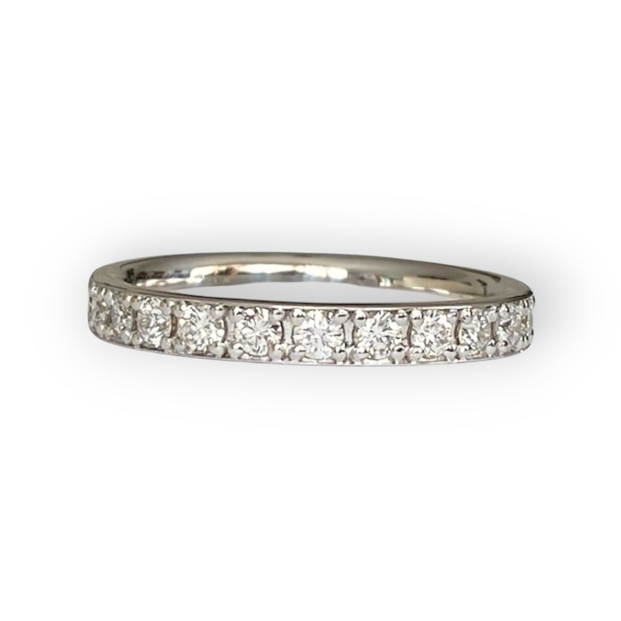 18 Kt White Gold Alliance Ring with 0.96 Ct Diamonds