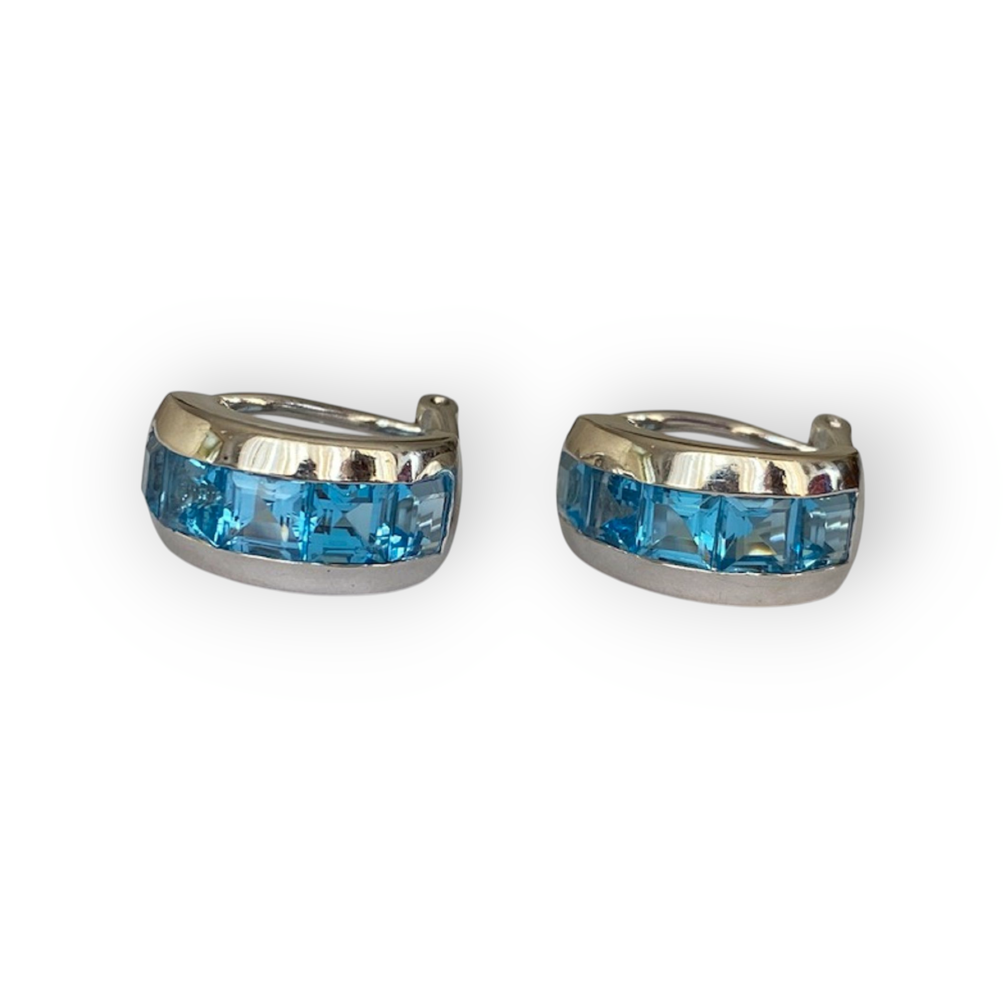 18 Kt White Gold Earrings with 4.00 Ct Topaz