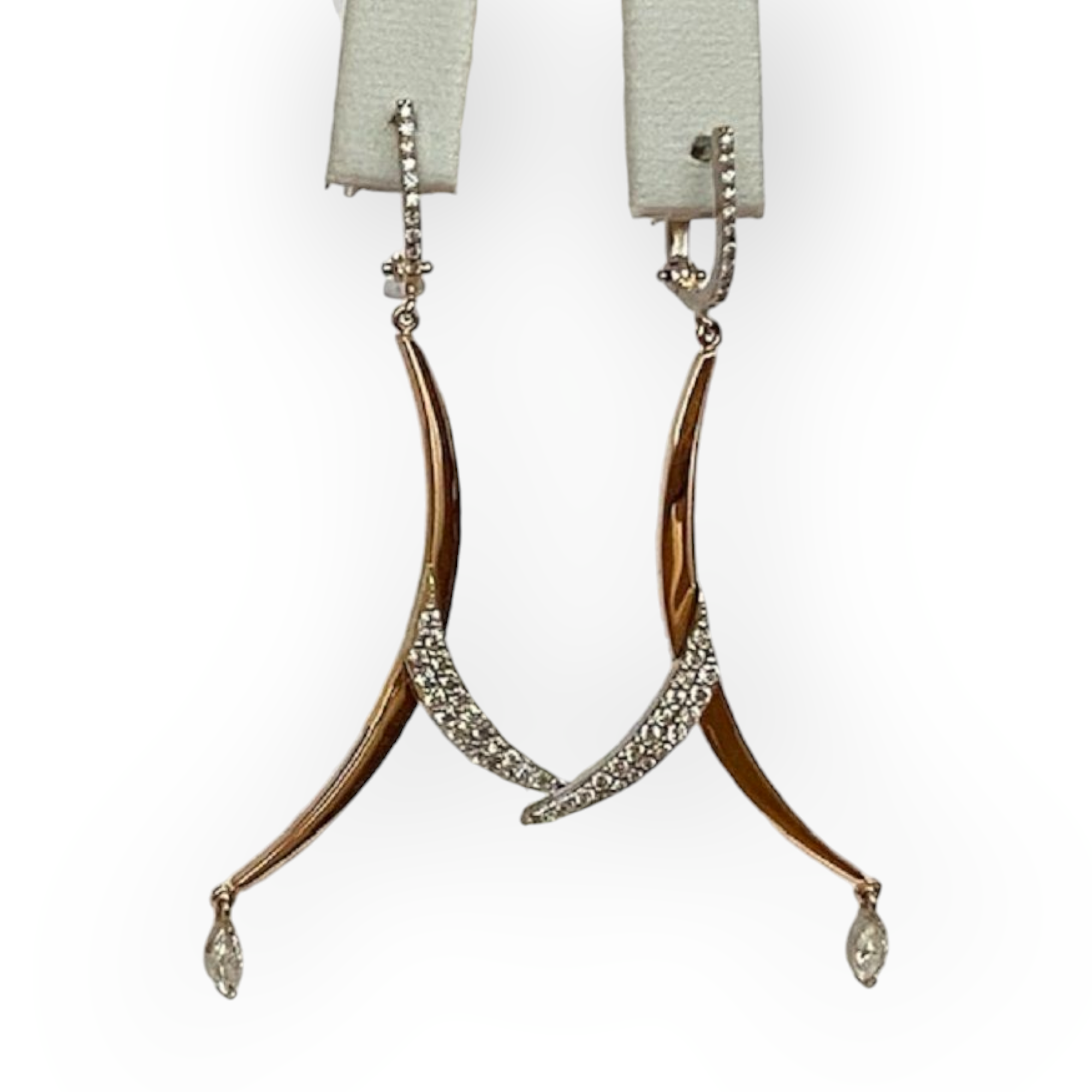 18 Kt Pink Gold Chandelier Earrings with 0.70 Ct Diamonds