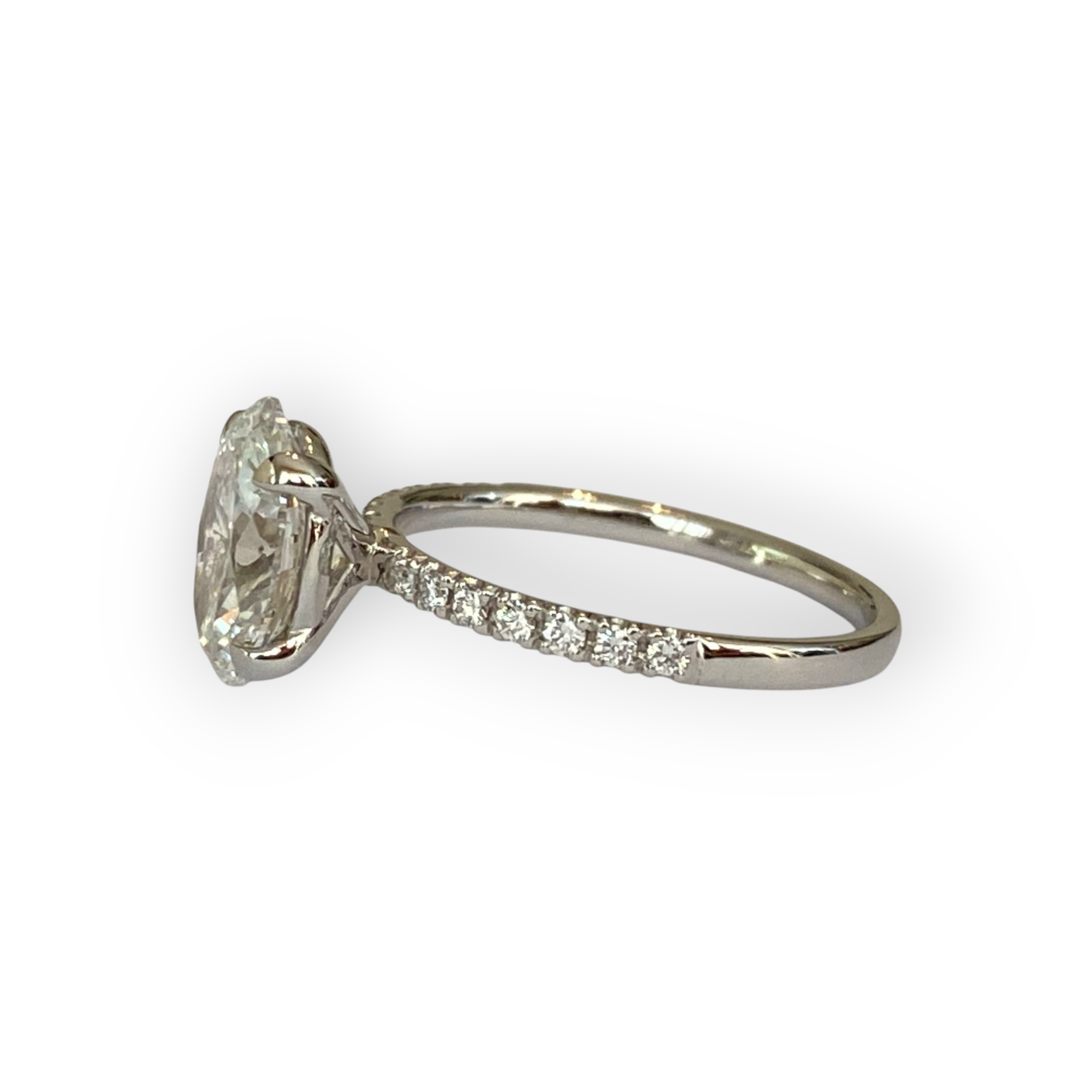 Engagement 18 Kt White Gold Ring with 2.10 Ct Lab-Grown Diamond and Natural Diamonds