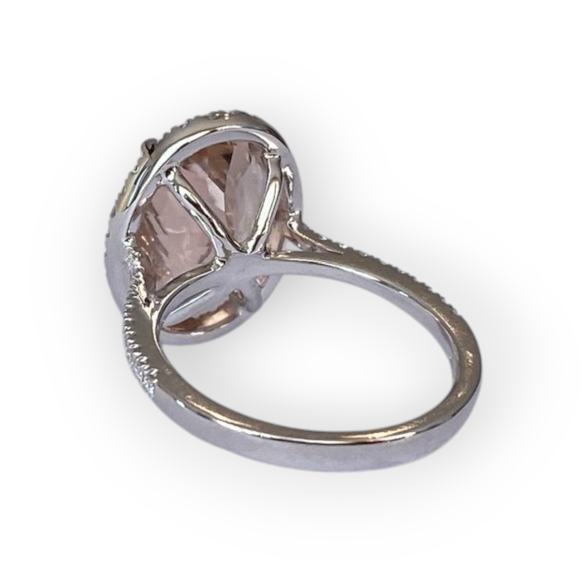 Pink Gold Ring with 4.92 Ct Morganite and Diamonds