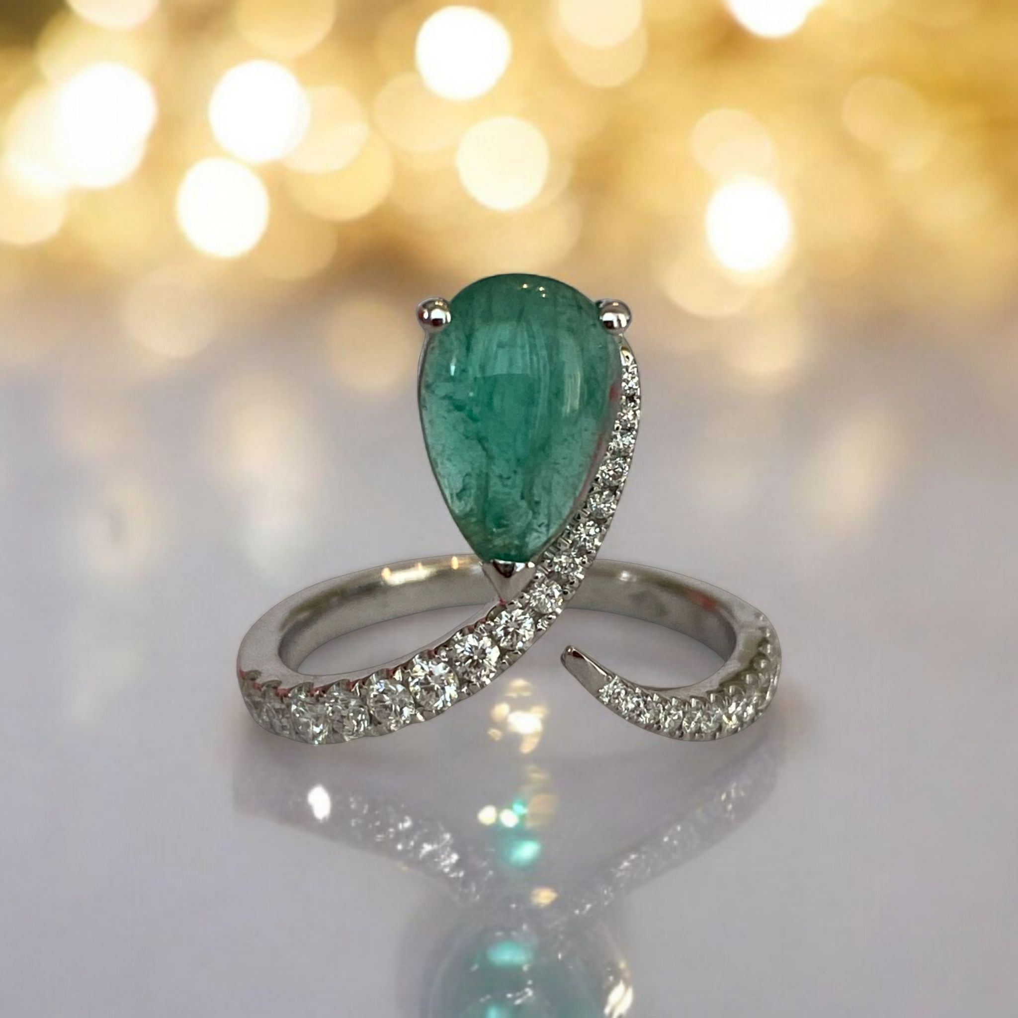 ALGT certified Natural 1.46 Carat Ural Emerald and  Diamond  White Gold Cocktail Ring