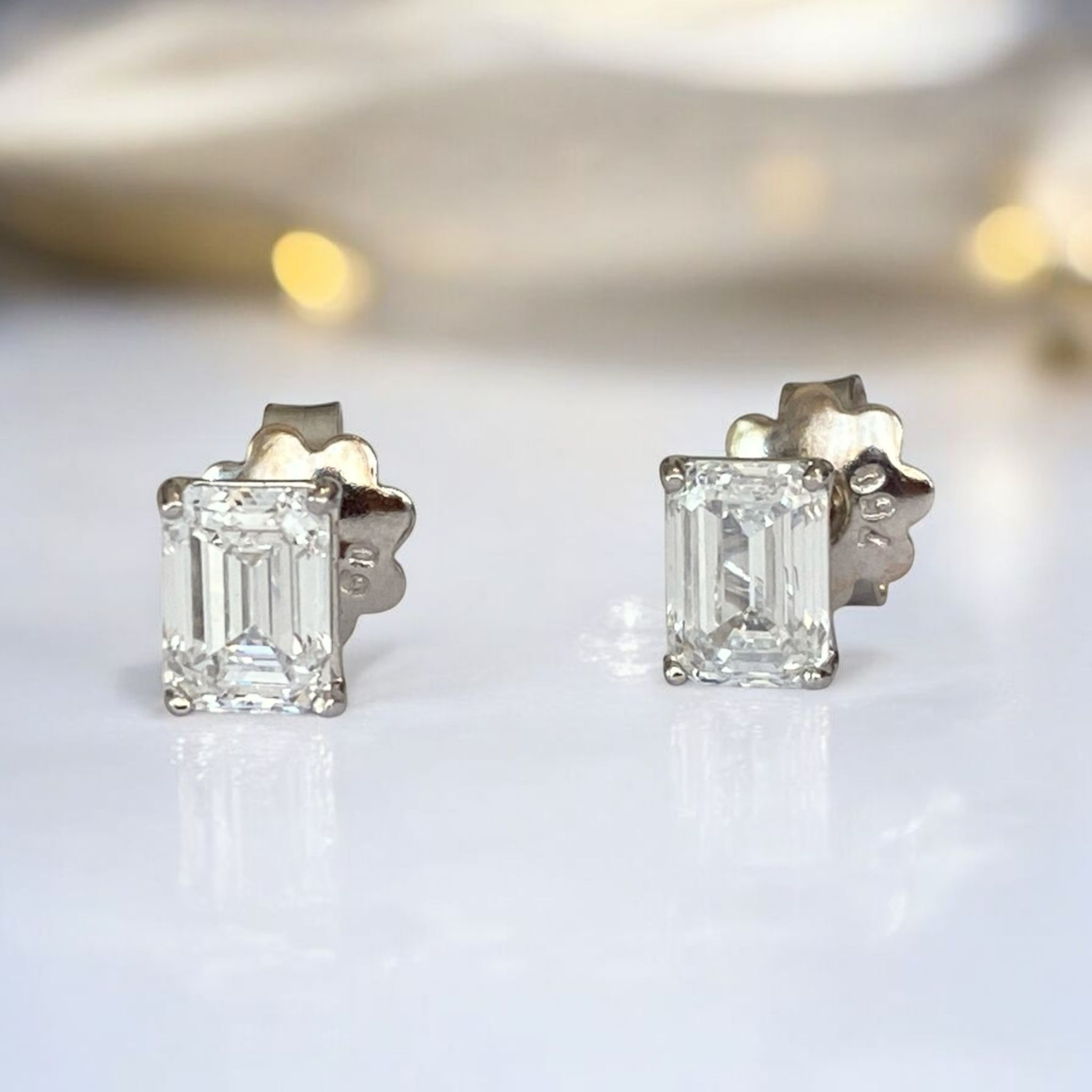 Lab-Grown Diamond Solitaire Stud Earrings 1.55 Ct in 18K Gold