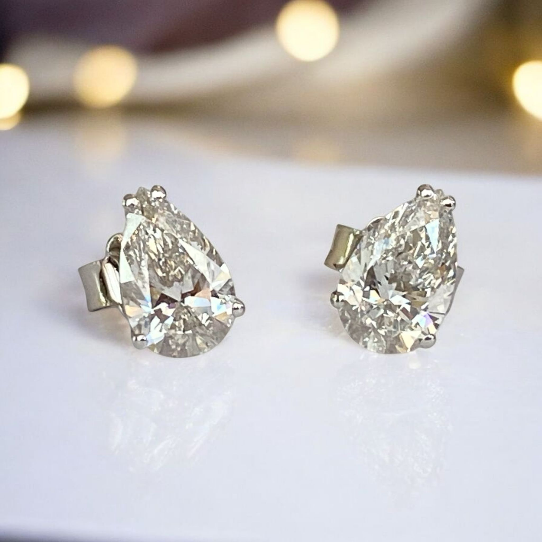 Lab-Grown Diamond Solitaire Stud Earrings 1.43 Ct in 18K Gold