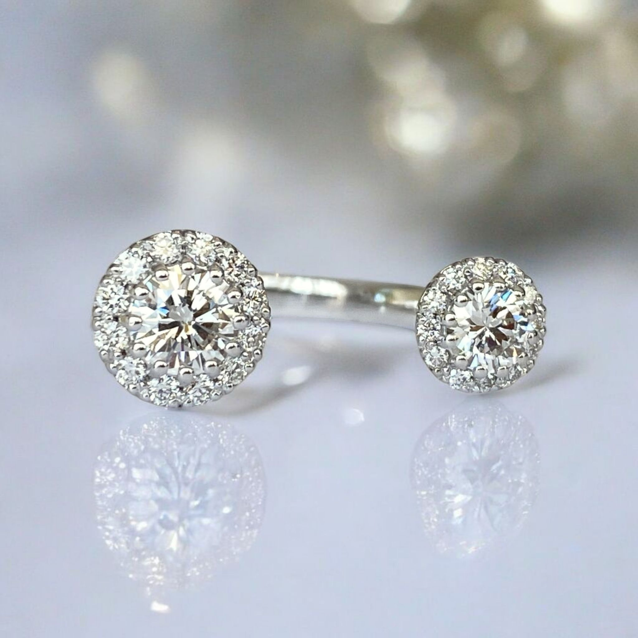 Stunning Modern Engagement 18K White Gold Diamond 'Toi et Moi' Ring