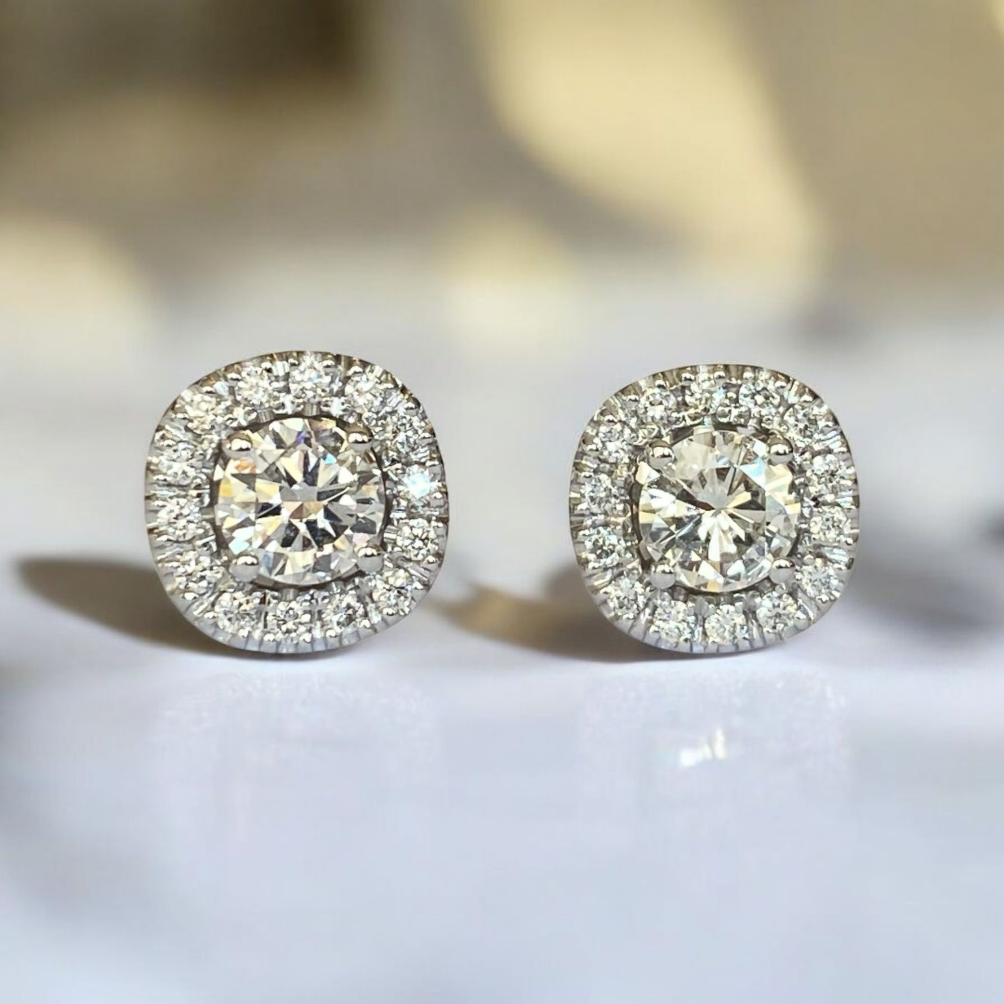 18K White Gold Halo Solitaire Stud Earrings with Diamonds