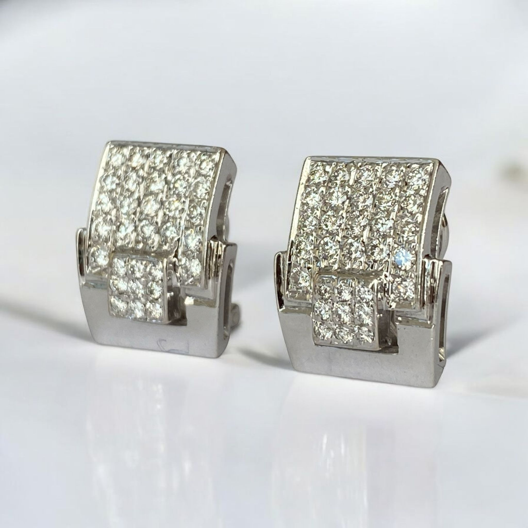 18K Gold Ear Studs with 1.18 Ct Brilliant-Cut Diamonds