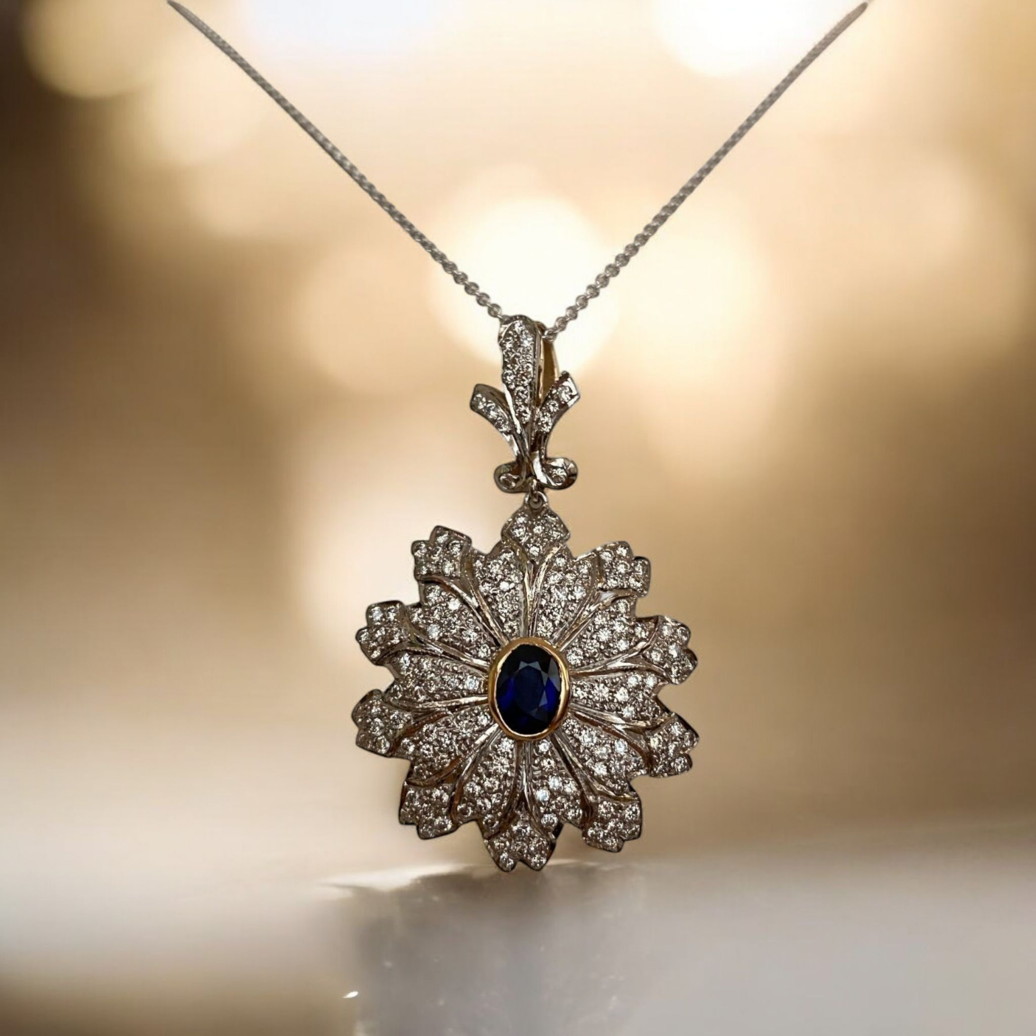 Vintage Gold Necklace with Pendant – 1.00 Ct Sapphire & Diamonds