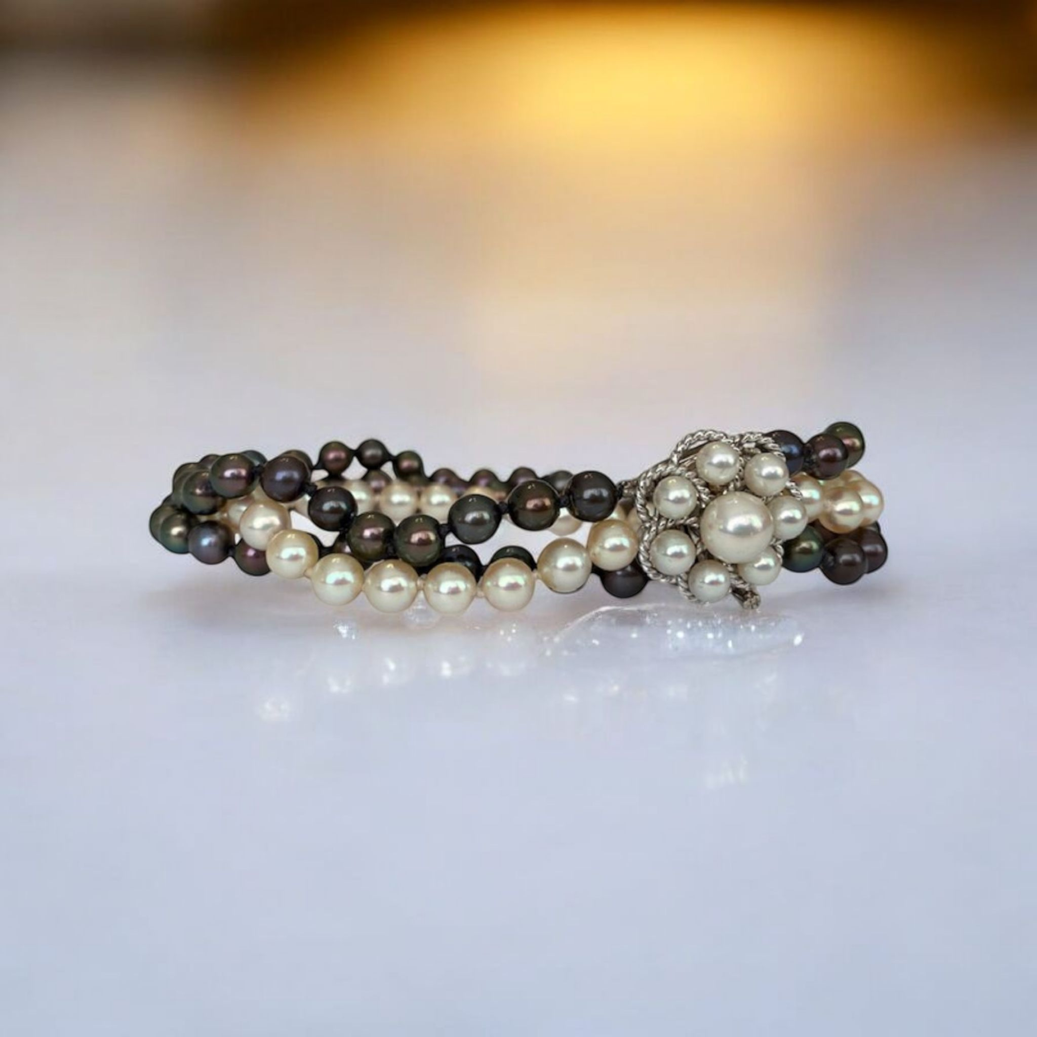 Vintage Pearl Bracelet with Gold Clasp