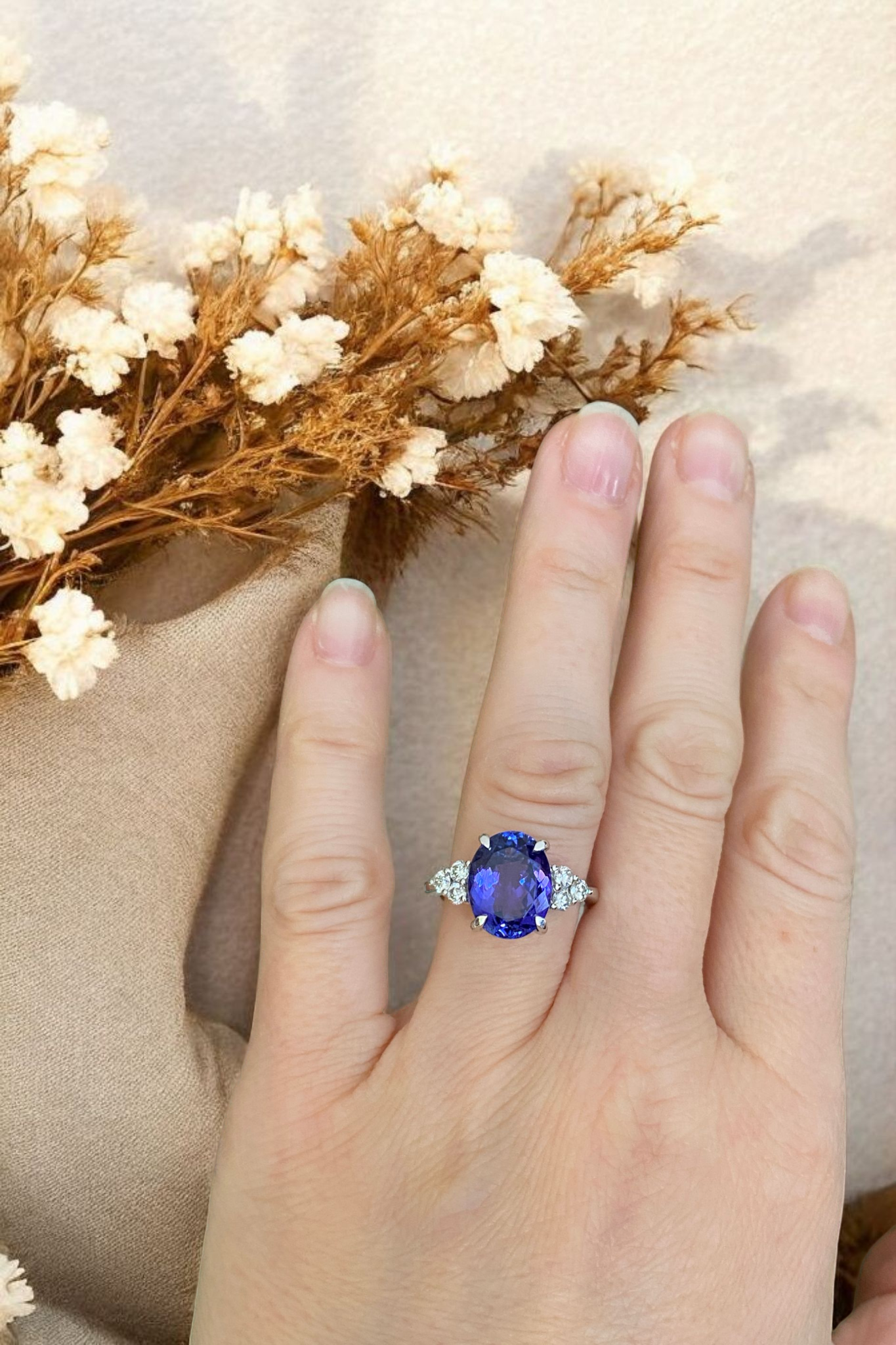 18K White Gold 6.00 ct Tanzanite & Diamond Cocktail Ring