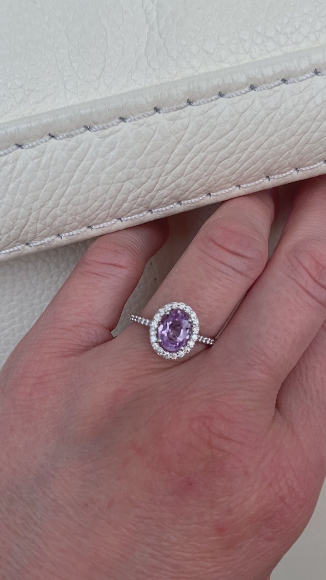 Exquisite Unheated Pink-Purple Sapphire Halo Ring in 18 kt white gold